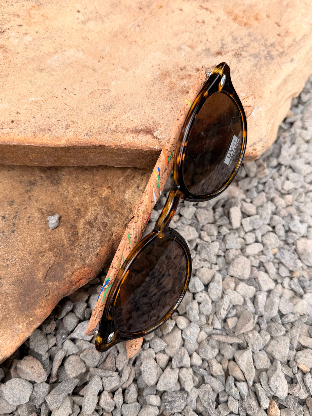 SUNGLASSES-B